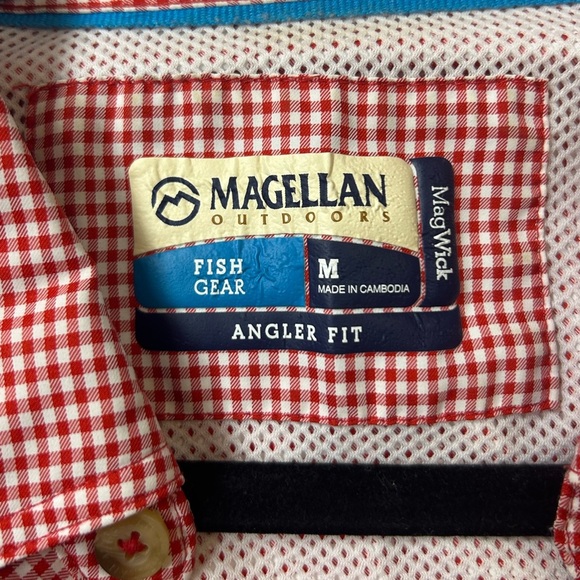 Magellan Outdoors Men's Red Gingham Fisherman Gear, Angler Fit Short Sleeve. - Picture 3 of 7